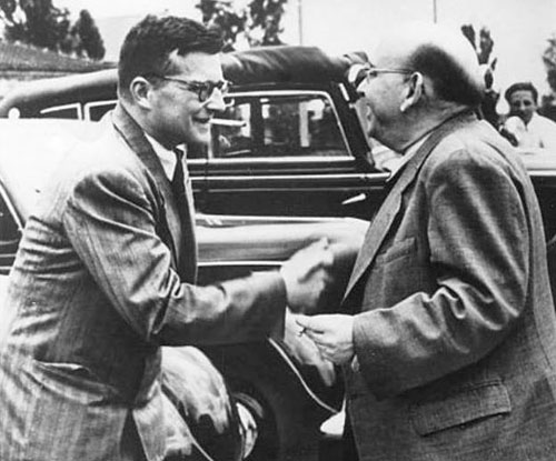 Schostakowitsch und Eisler 1950 beim Bachjubiläum in Leipzig